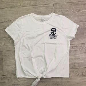 DAE Activewear Stronger Together crop tee white Sz med NWOT